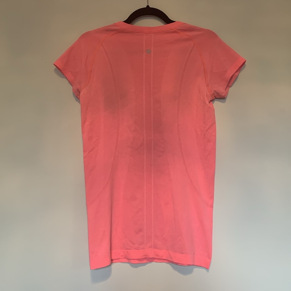 Lululemon Swiftly Tech Short Sleeve - Picture 4 of 7